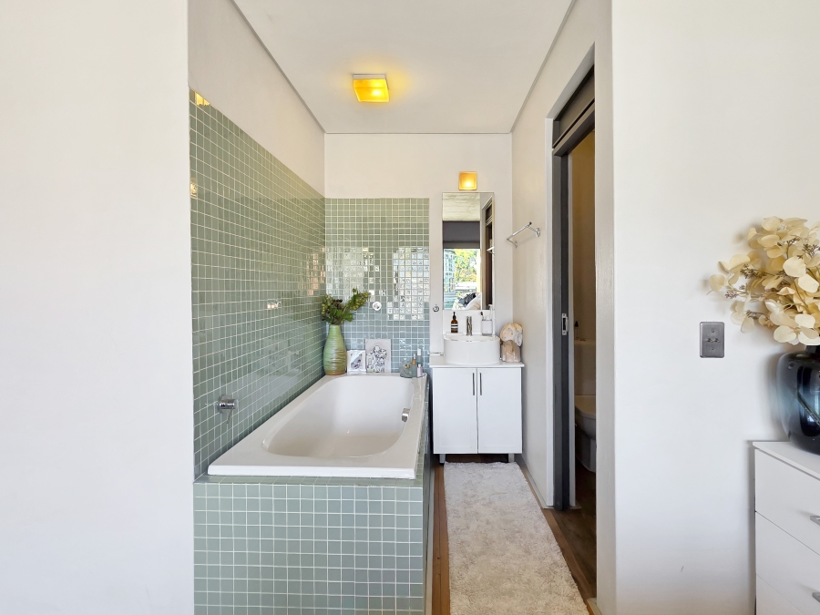 2 Bedroom Property for Sale in De Waterkant Western Cape